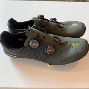 Men’s bike shoe Specialized
S-Works Torch, size 10.5/ UK 44